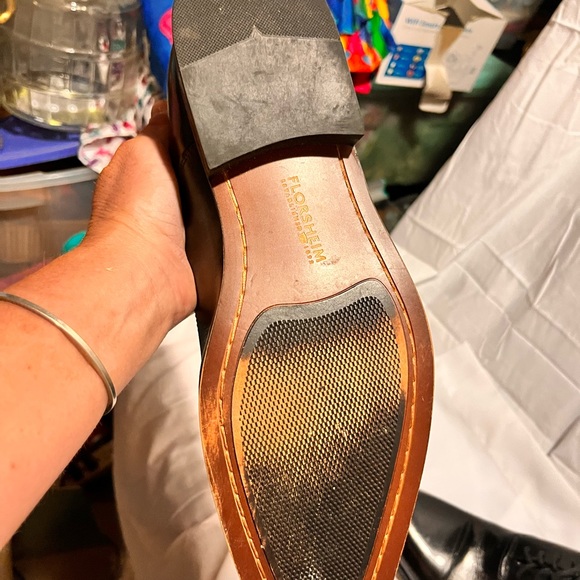 Mens size 8.5 loafers - Picture 5 of 7